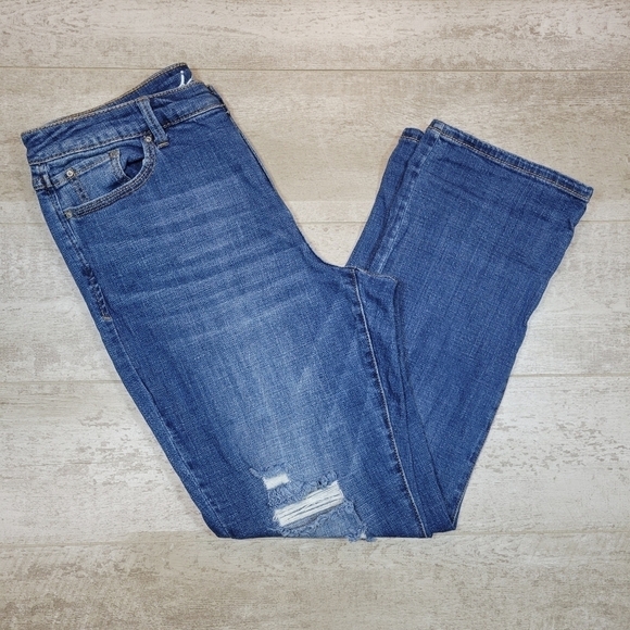 INC Straight Leg Cropped Distressed Jeans Size 12 - Picture 2 of 9